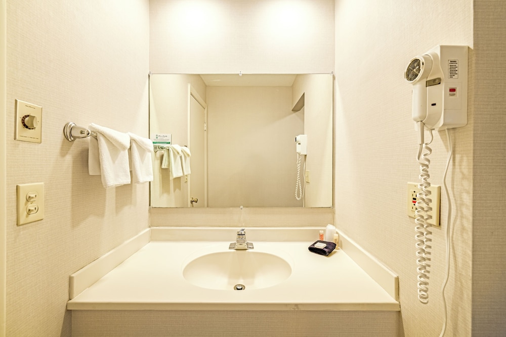 Town and Country Inn and Resort 50/50