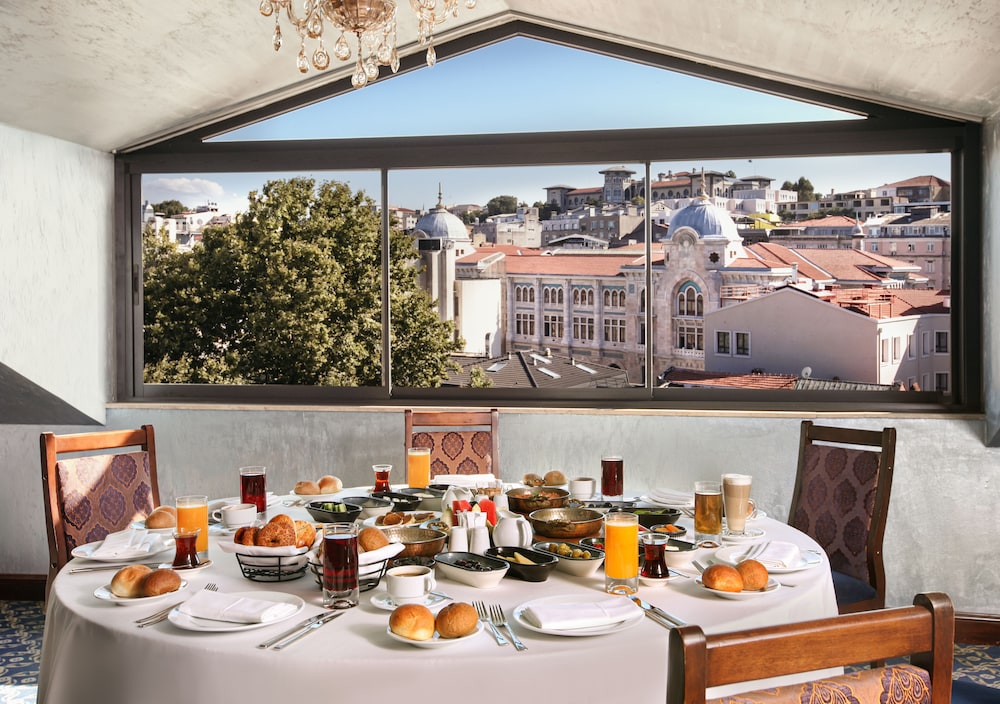 Legacy Ottoman Hotel 58/72