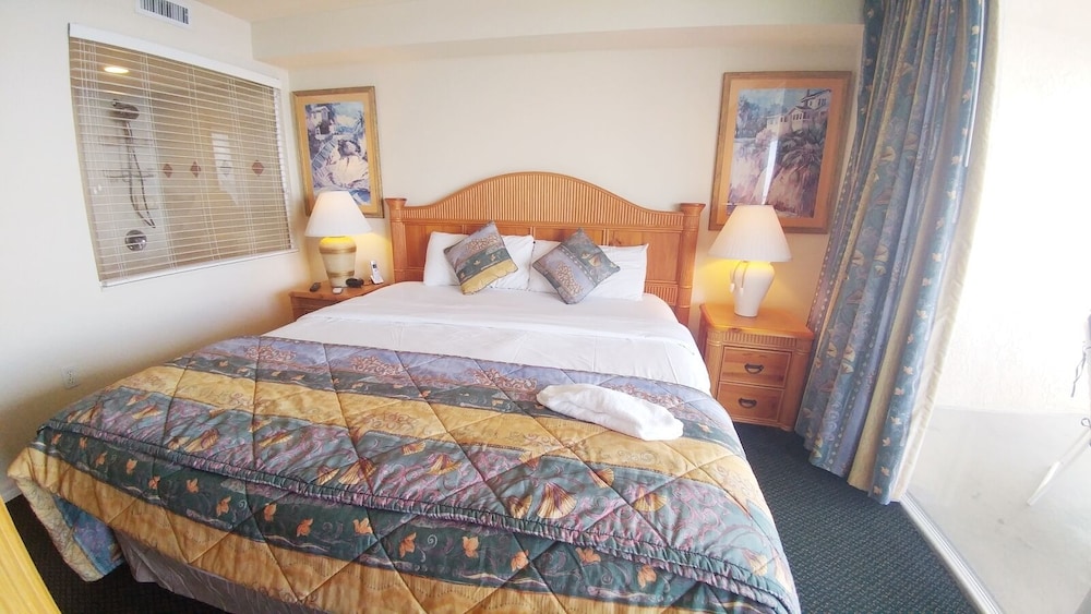 Lover's Key Resort by Check-In Vacation Rentals 20/70