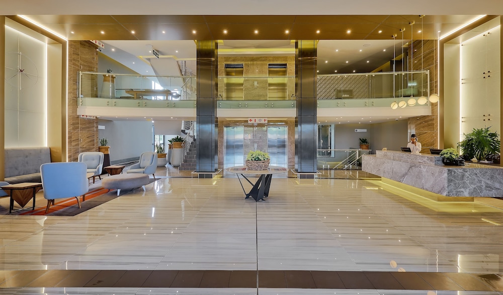 The Regency Apartment Hotel Menlyn 29/40