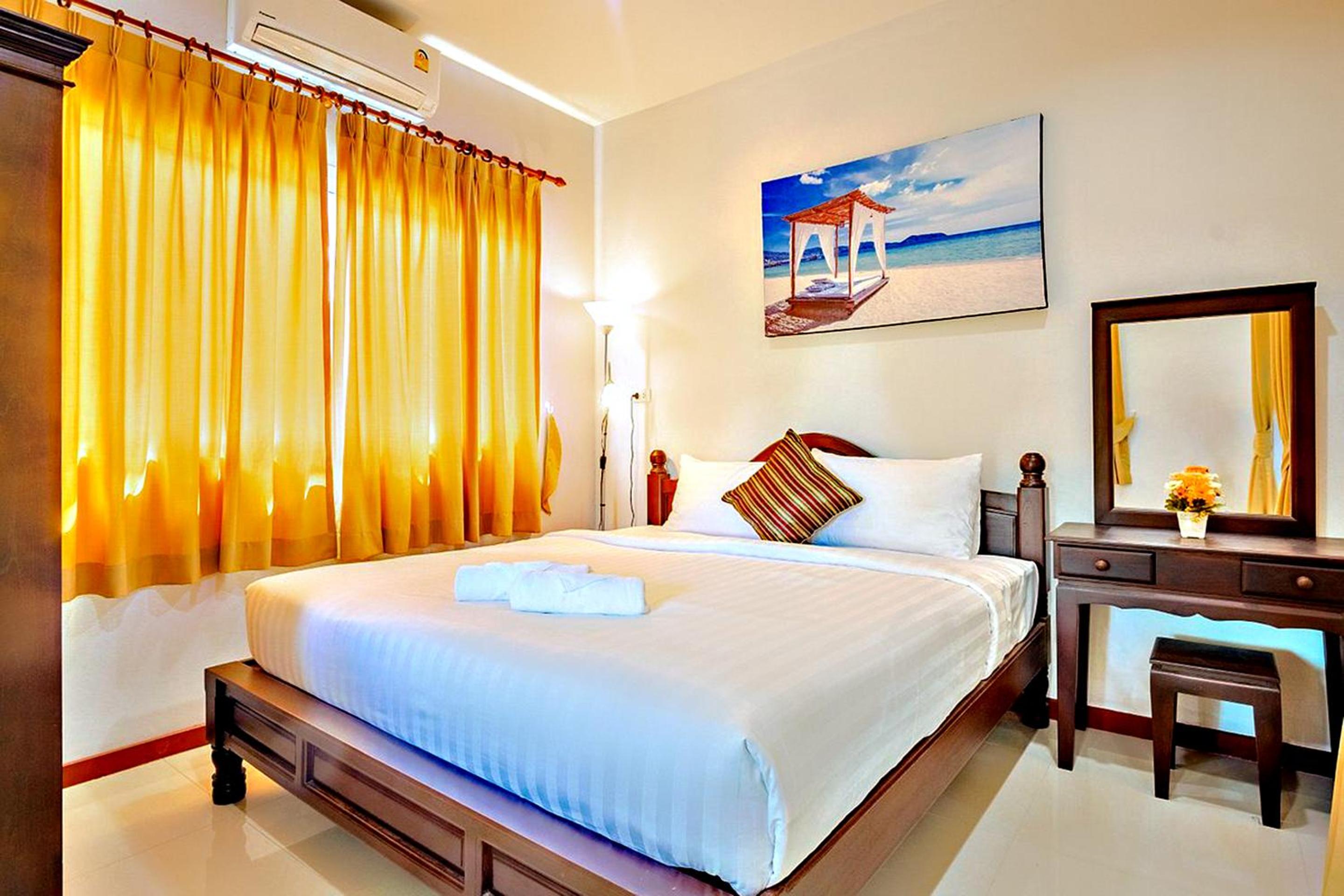 2 Bedrooms, Suite