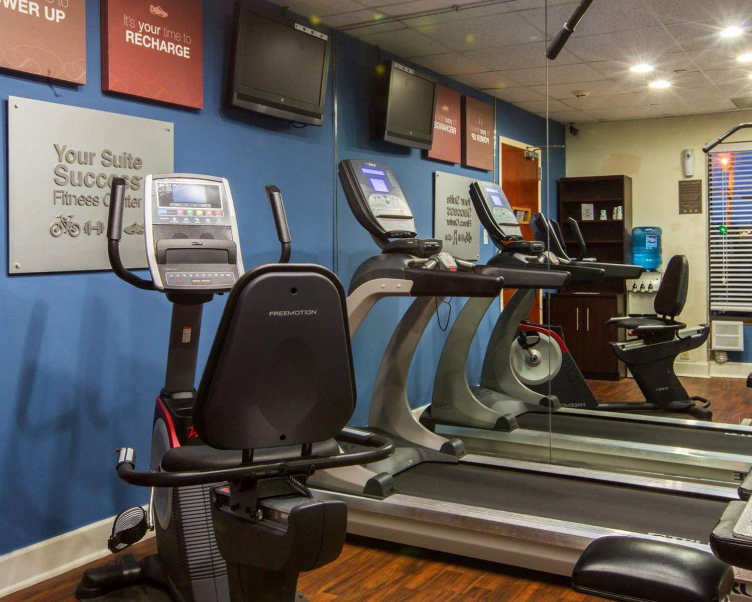 Comfort Suites Cumming-Atlanta near Northside Hospital Forsyth 5/12