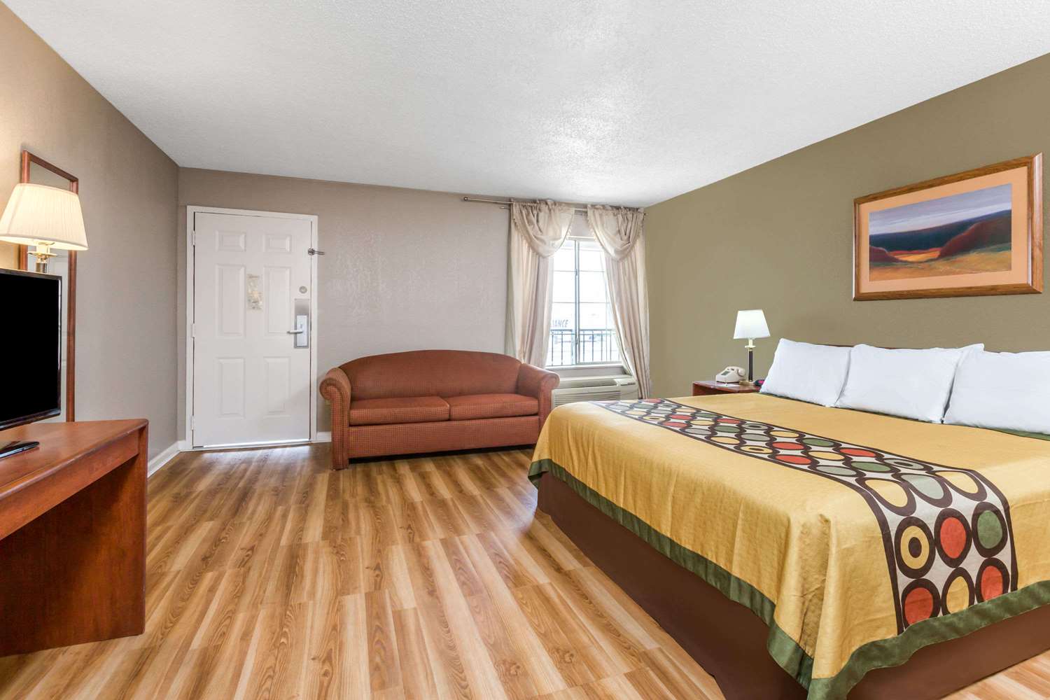 Super 8 By Wyndham Metairie 12/26