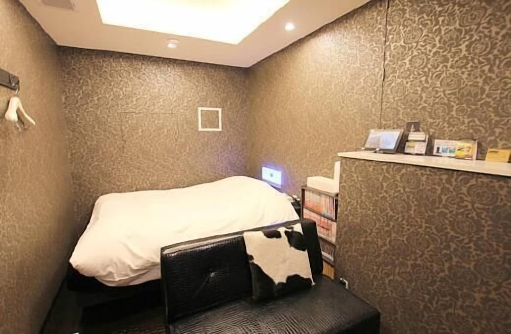 Hotel U Tokyo 35/45