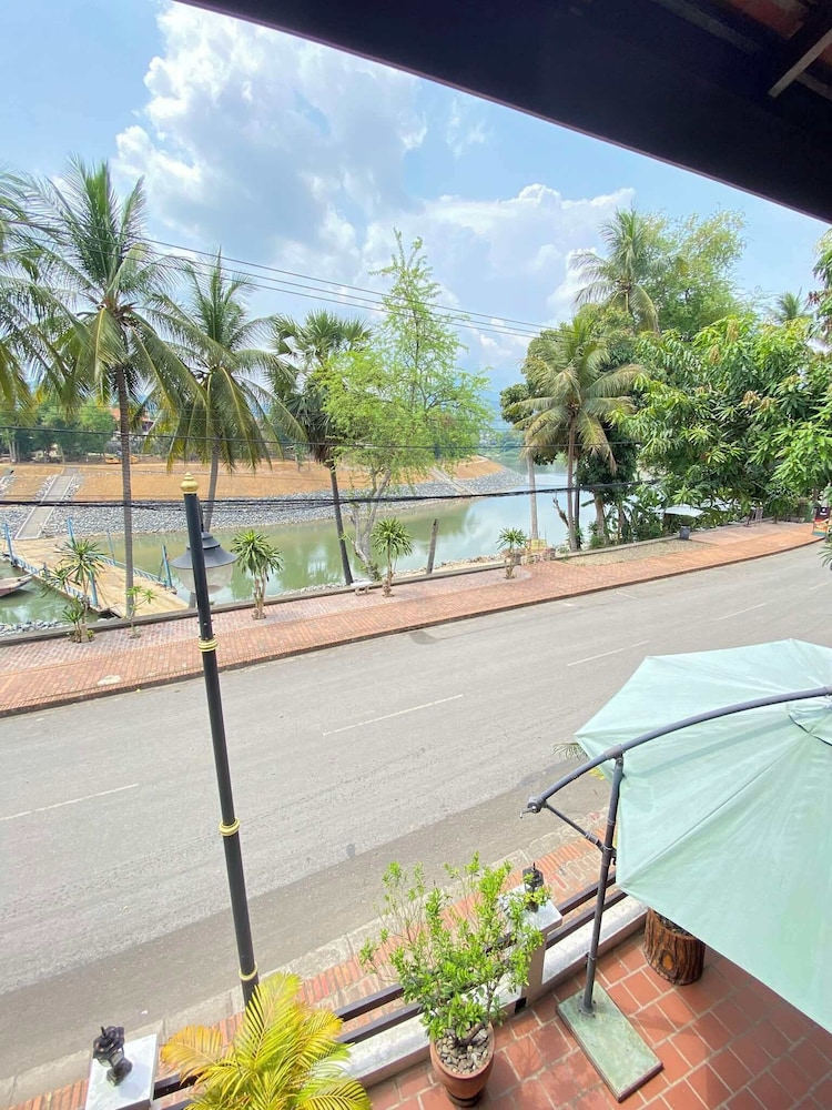 Golden Lotus Namkhan View 16/27