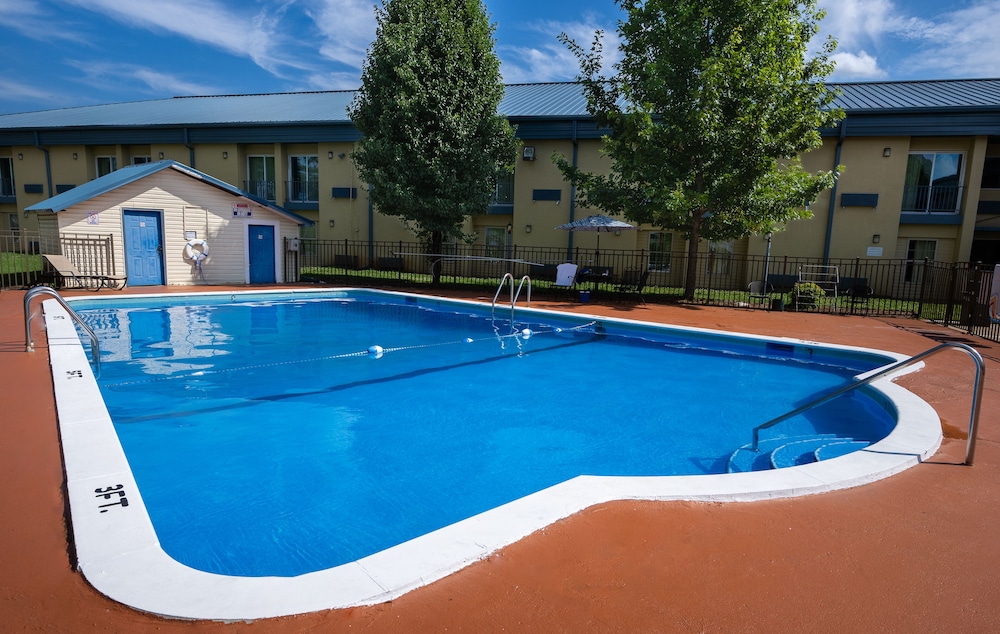 Select Inn Murfreesboro 43/60