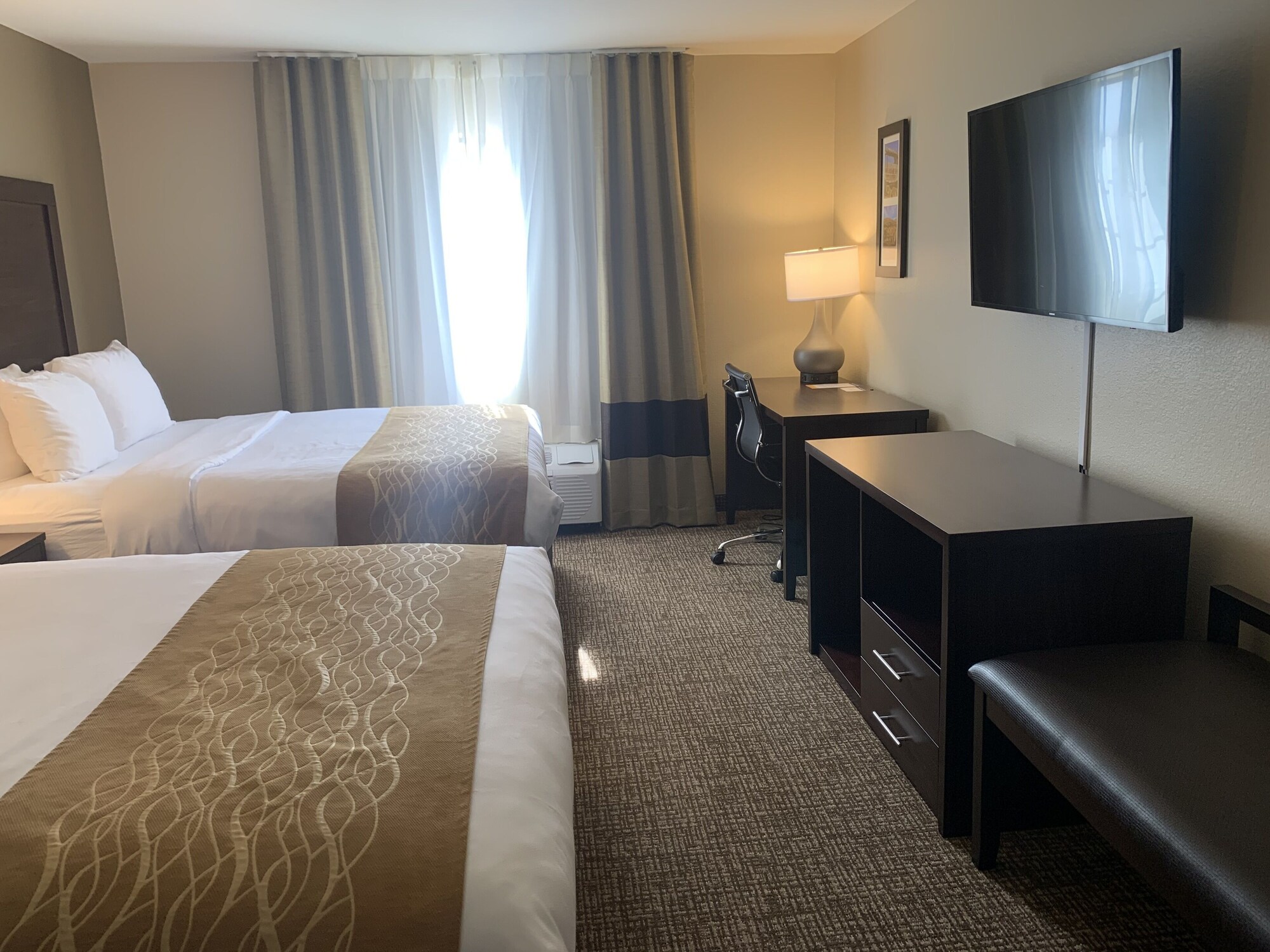 غرفة قياسية بسريرين كوين، Comfort Inn and Suites Atoka 5/6