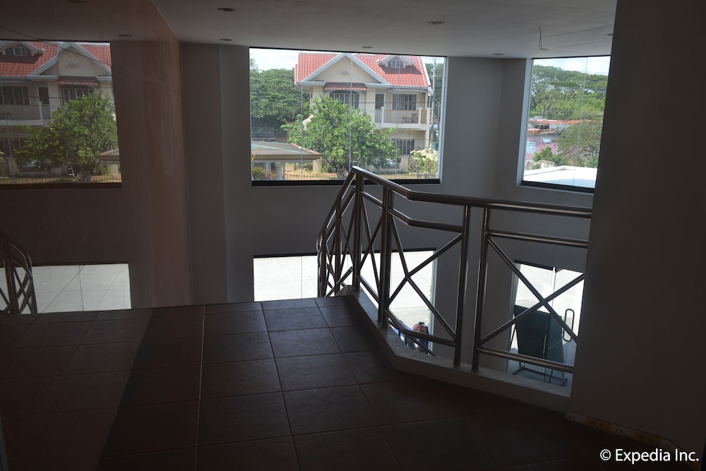 Boomerang Hotel 34/63