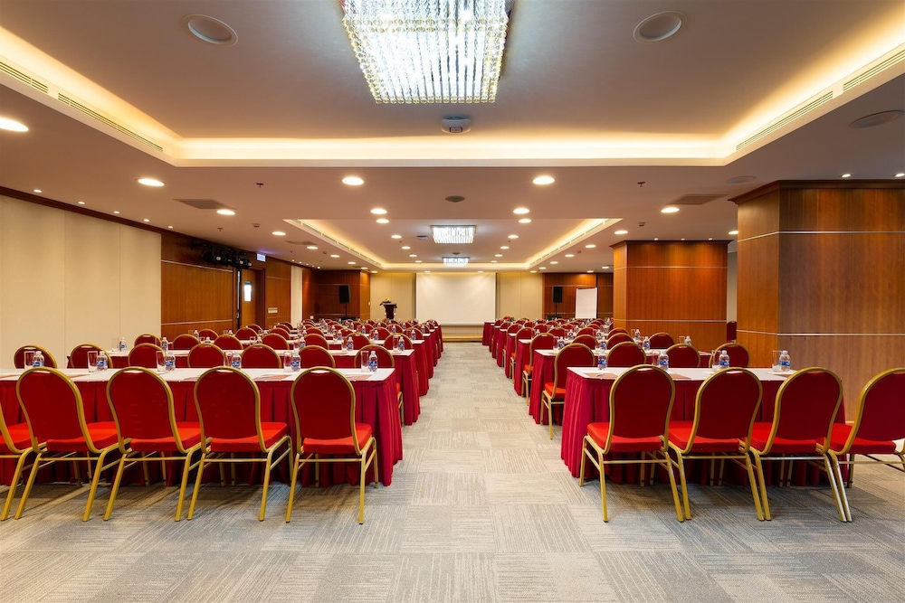 Comodo Nha Trang Hotel 38/50