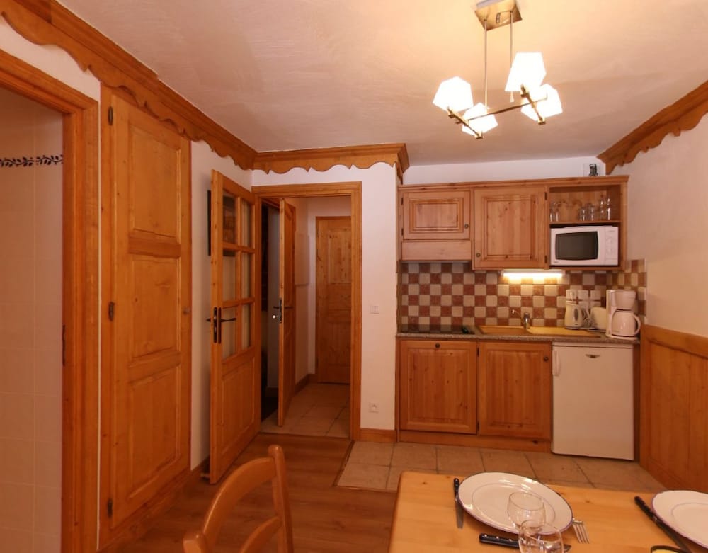 Chalet des Neiges - Oz en Oisans(Sat arr/dep only 35/50