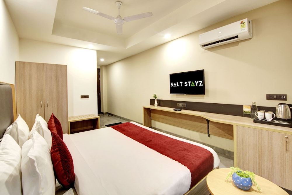 Saltstayz Premier - Cyber Hub 22/50