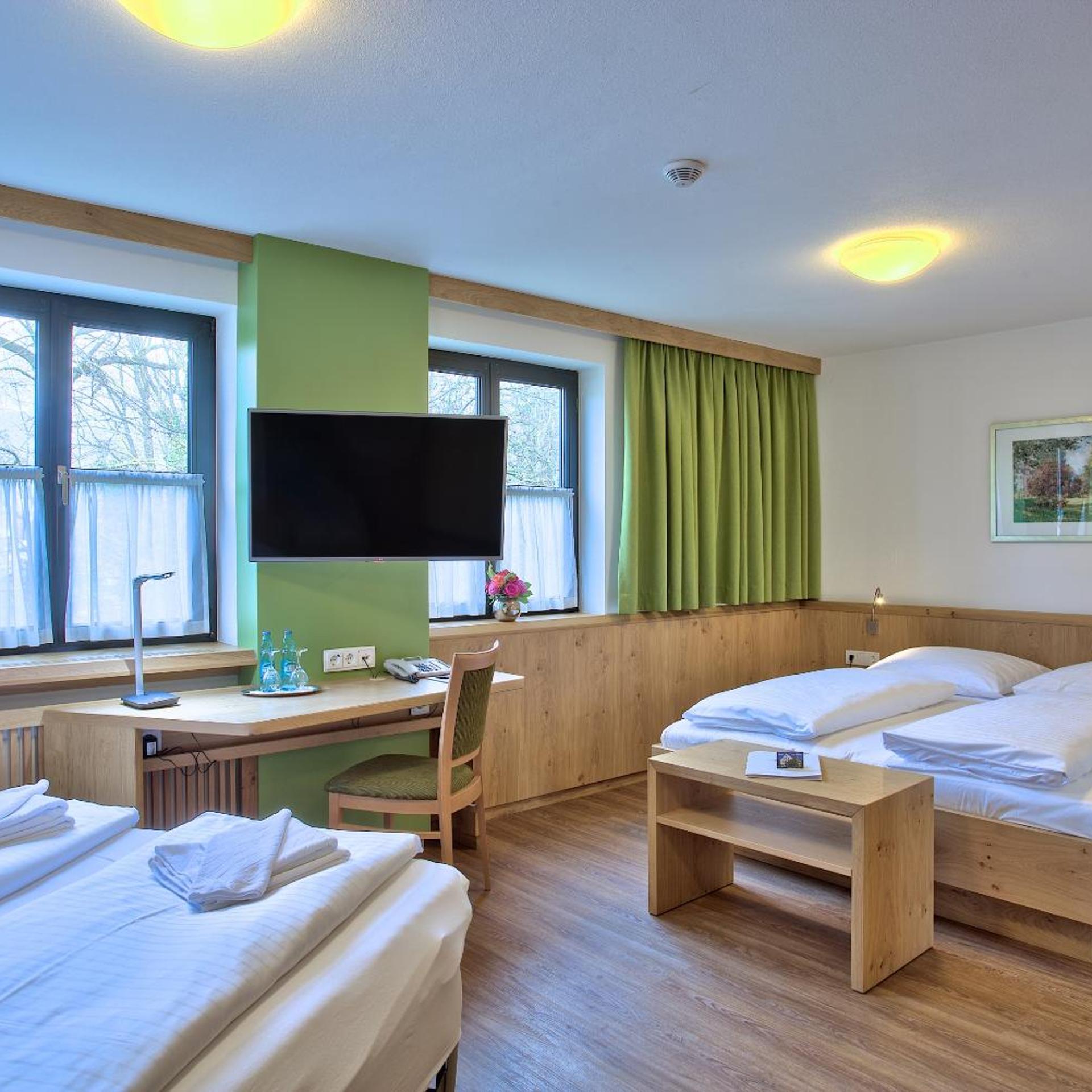 Hotel Gasthof zur Muhle 23/66