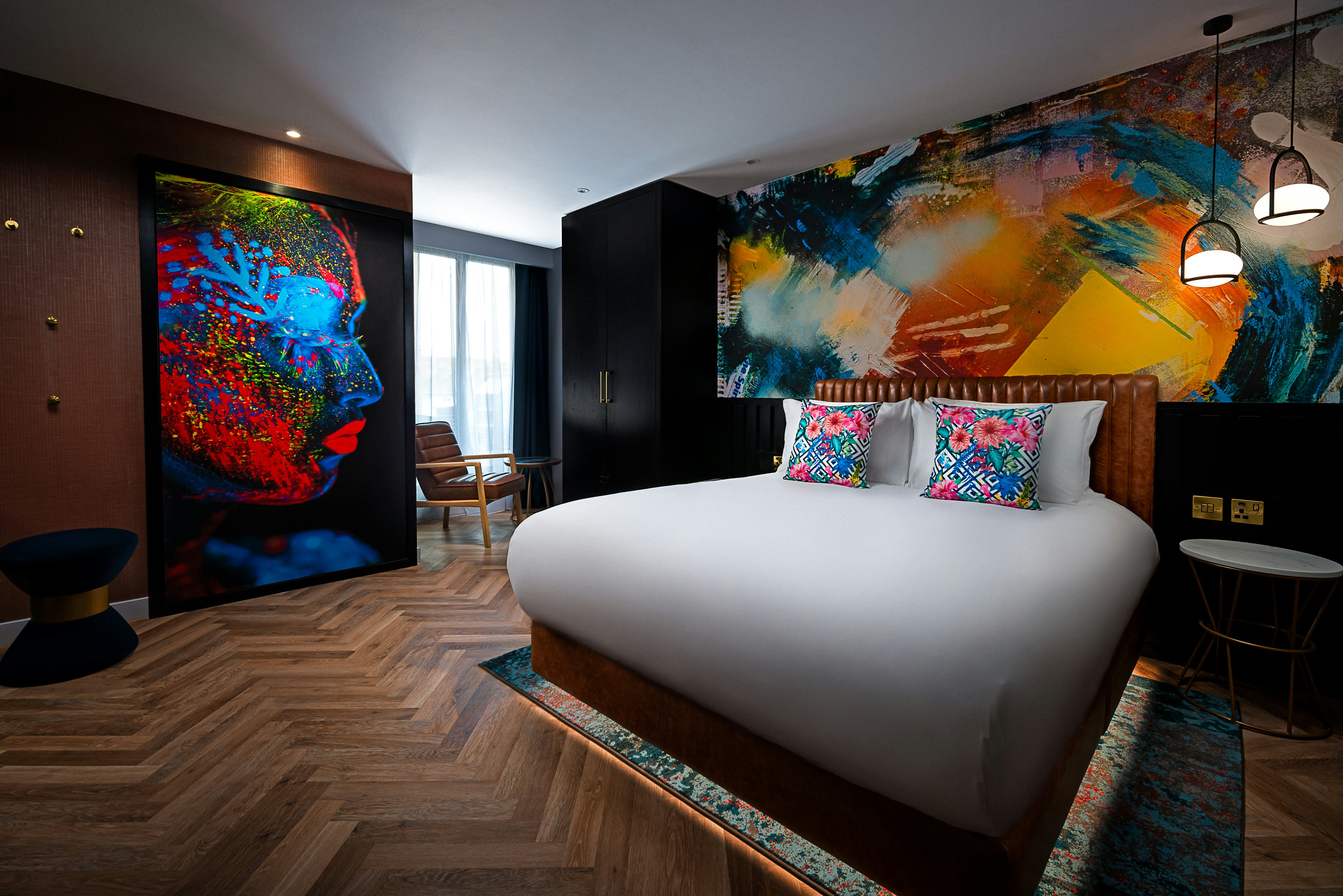 Star, Superior, Queen Bed