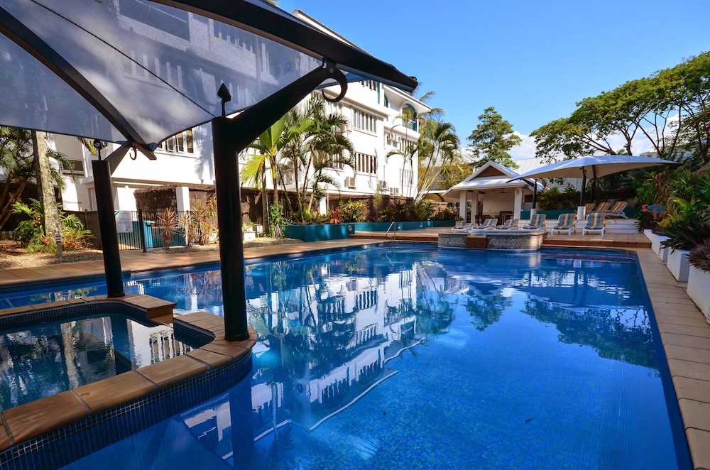 Beachview Apartments at Villa Paradiso 17/50
