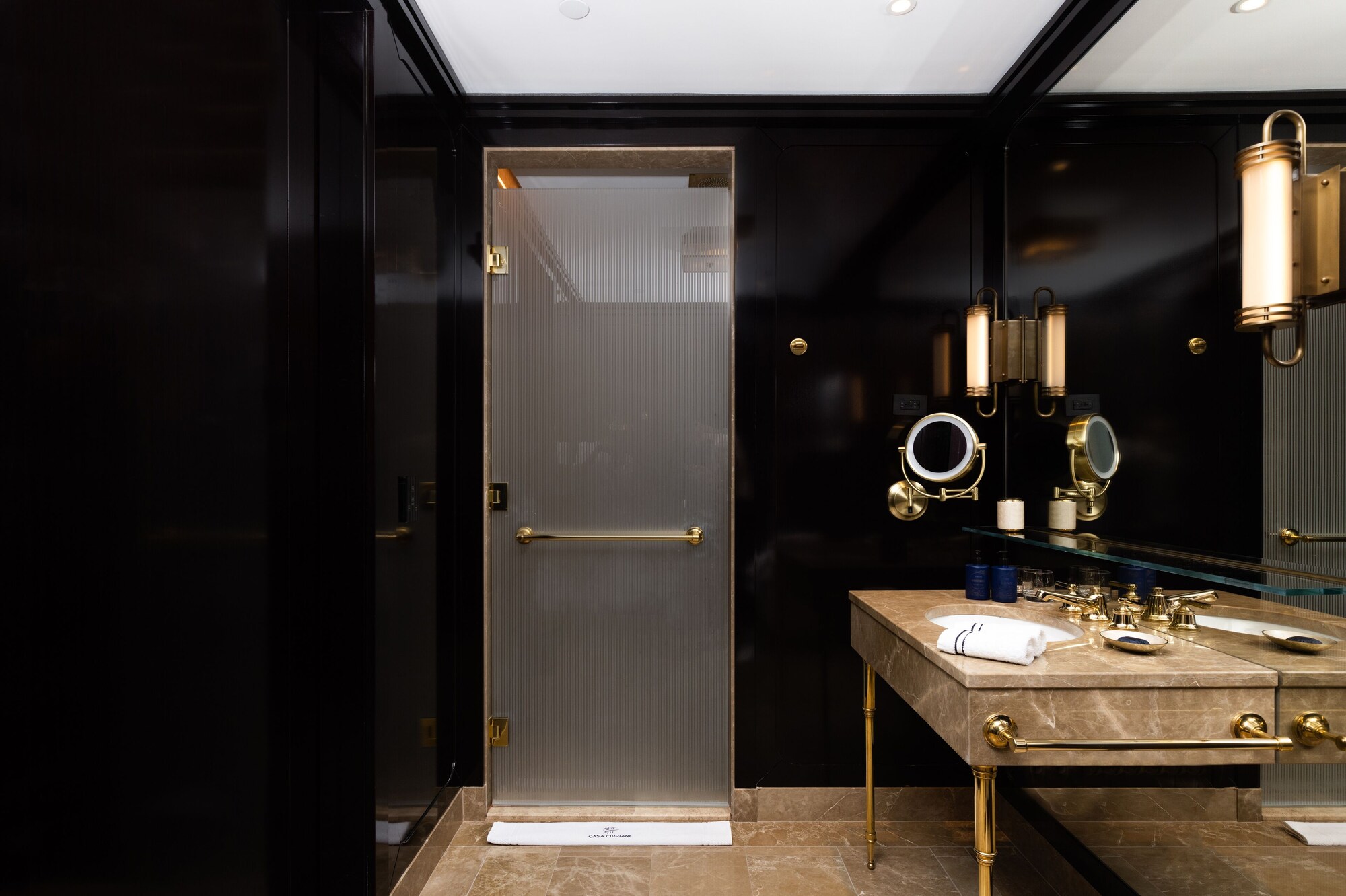 2 BEDROOMS, SUITE, TERRACE, ACCESSIBLE