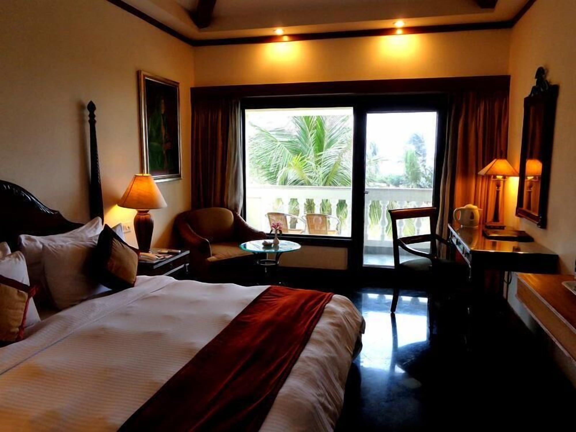 Deluxe, Garden and Pool View, Ground Floor, The Hans Coco Palms 2/8