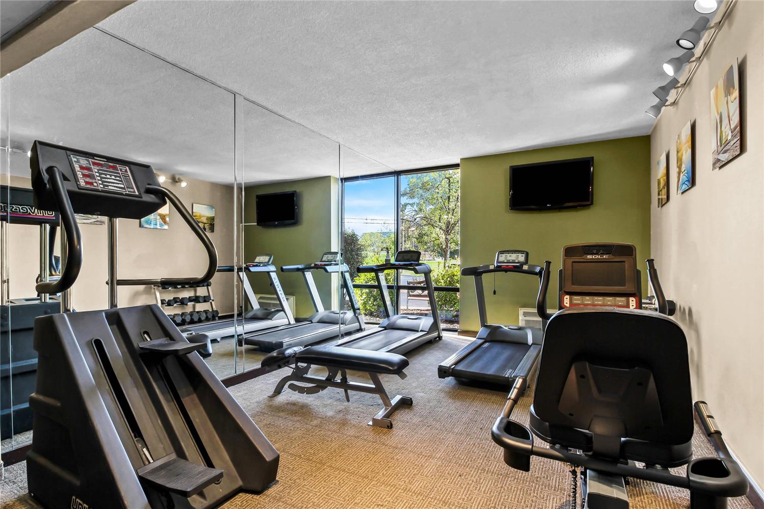 Comfort Inn Cranberry Twp. 21/45