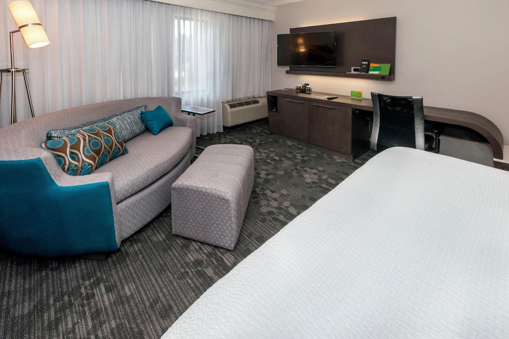 Courtyard By Marriott Lakeland 25/50