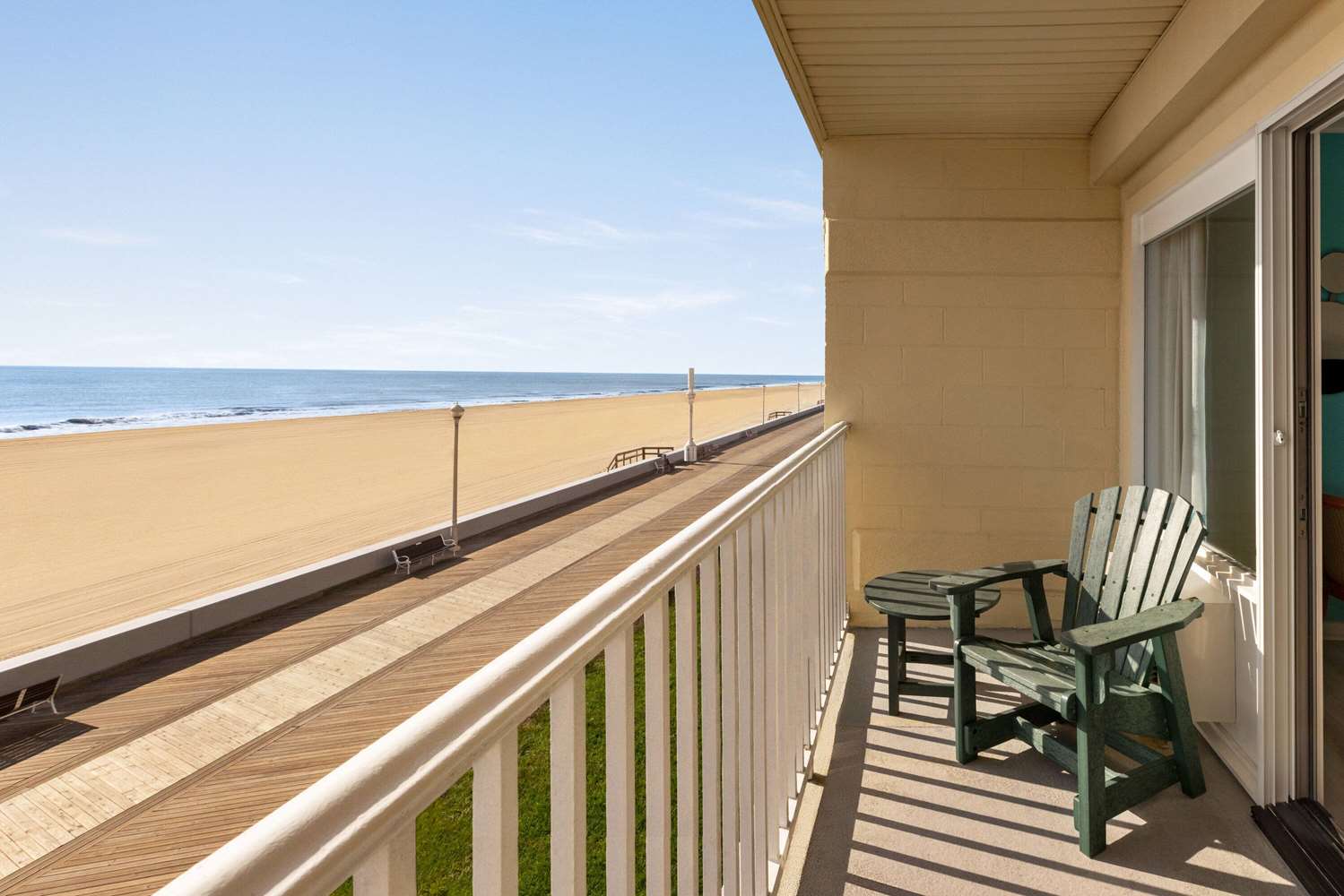 Howard Johnson By Wyndham Ocean City Oceanfront 38/50