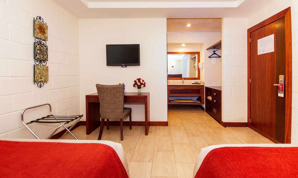 Hotel Rincon De Puembo, Bw Signature Collection 35/47