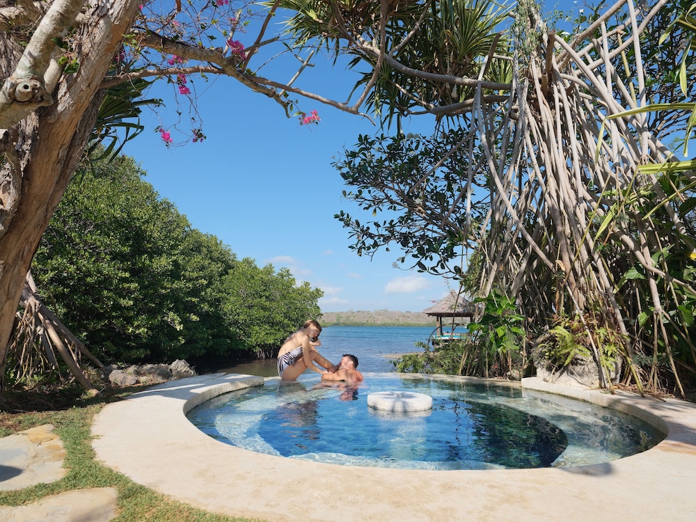 MIMPI RESORT MENJANGAN 68/73