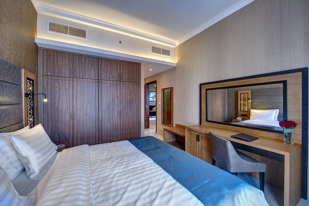 Class Hotel Apartments 5/30