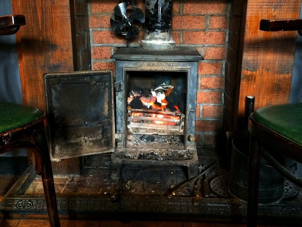 The Hopetoun Arms Hotel 6/32