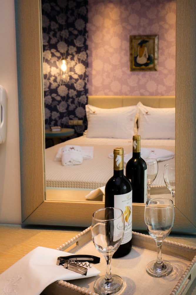 Lobelia Luxury Suites 18/50