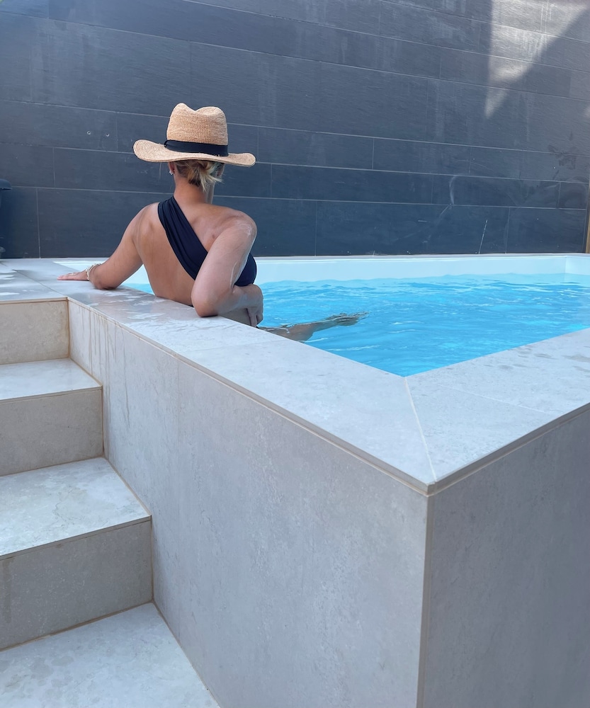 CASAS DO PATIO, L.DA COUNTRY HOUSES & NATURE 24/50