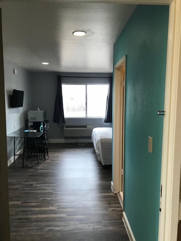 Valued Stay Madison 25/42