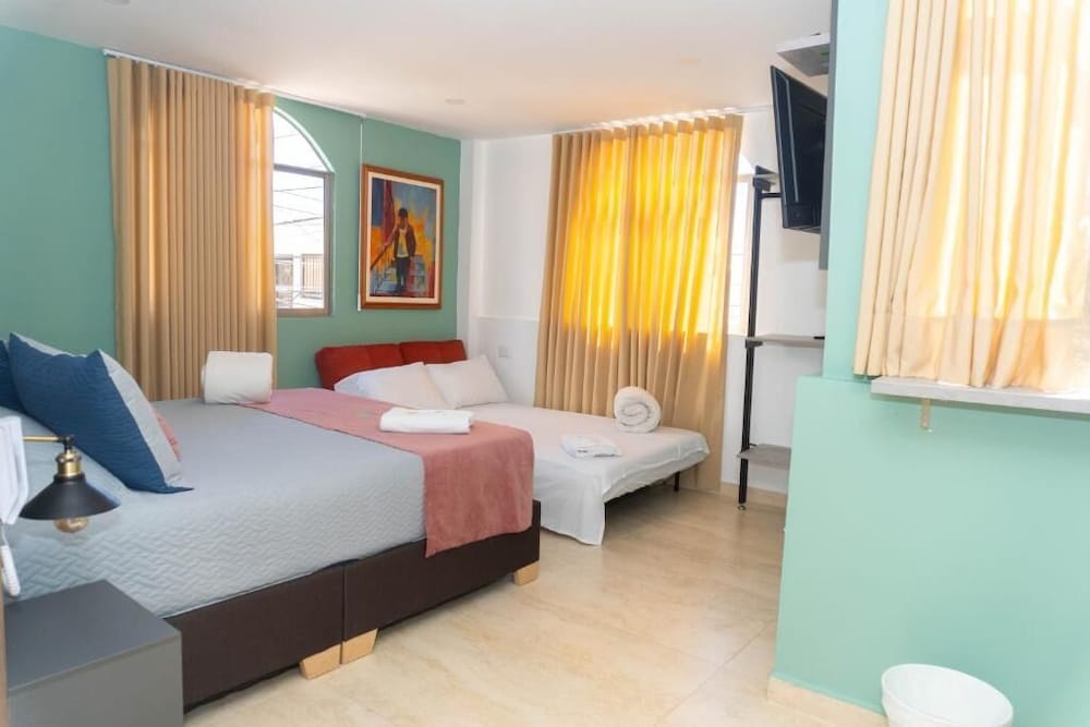 Hotel Galería La Vieja Sara 14/36