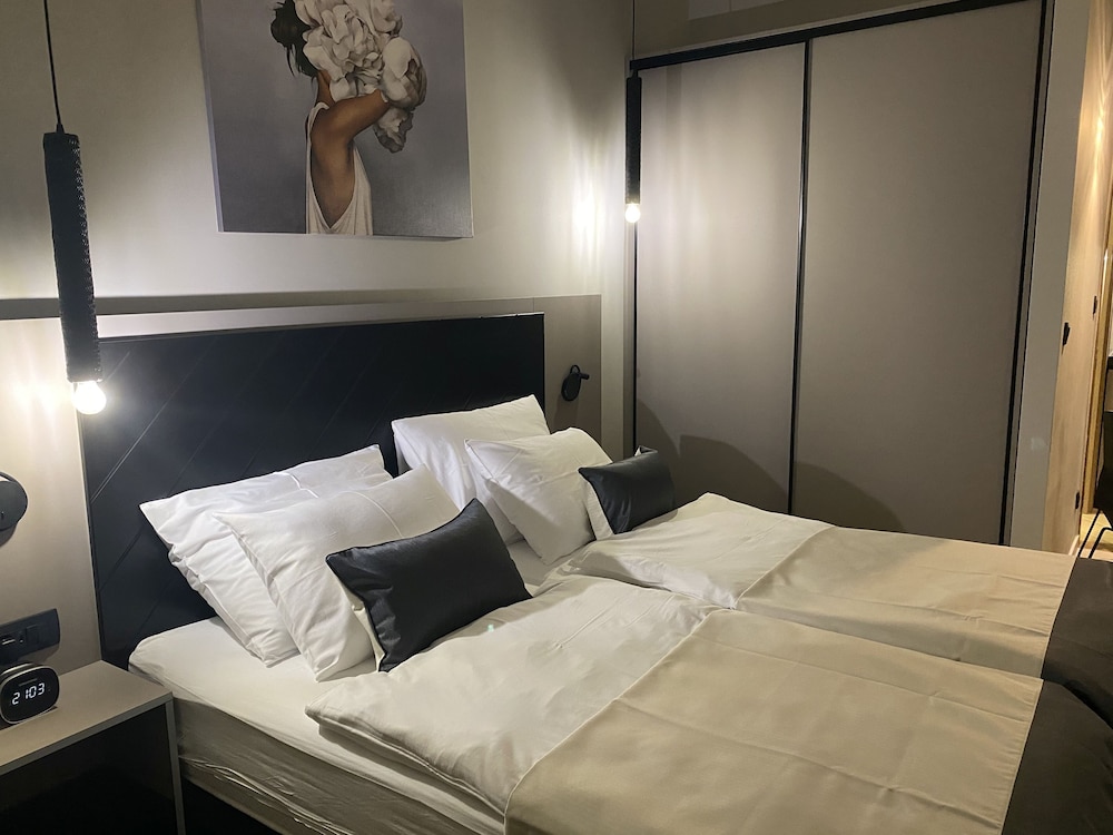 Villa Verica 6/23