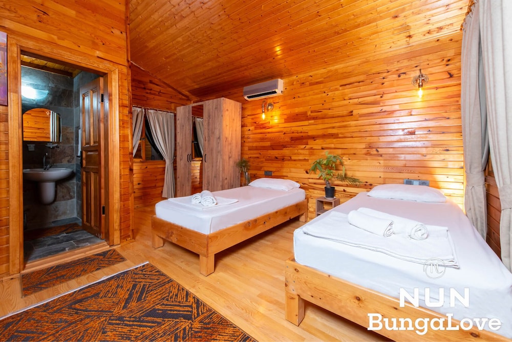Bungalowsky 12/49
