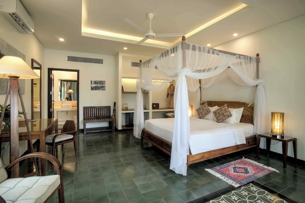 Cassia Cottage 24/55
