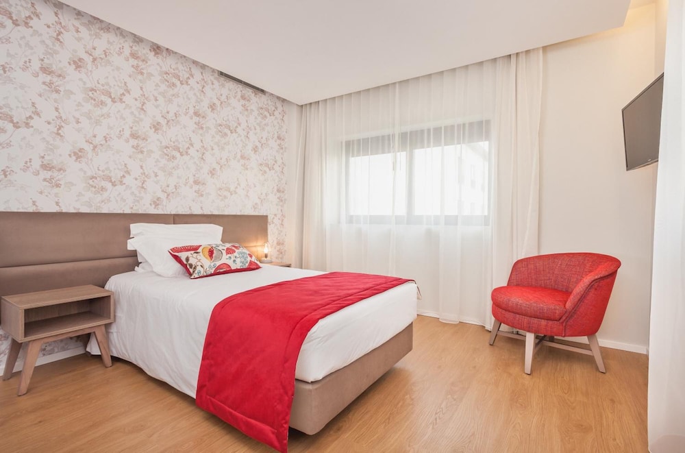 Essence Inn Marianos 30/67