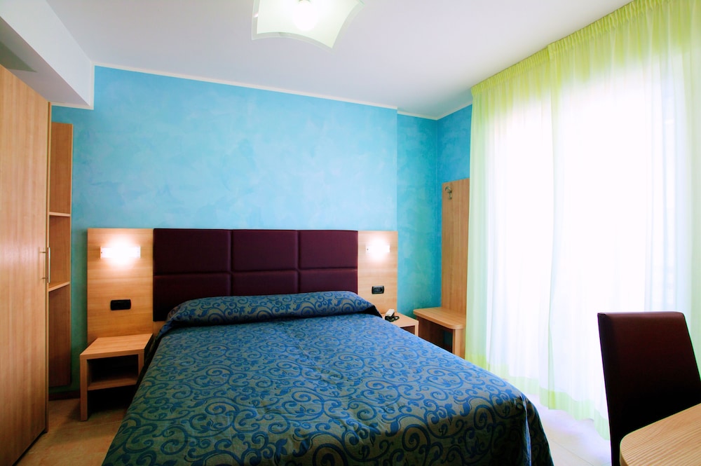Hotel Levante 8/45