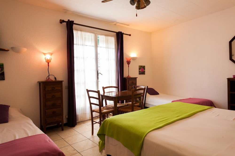 HOTEL LE PETIT MANOIR REST. LA TONNELLE 4/27