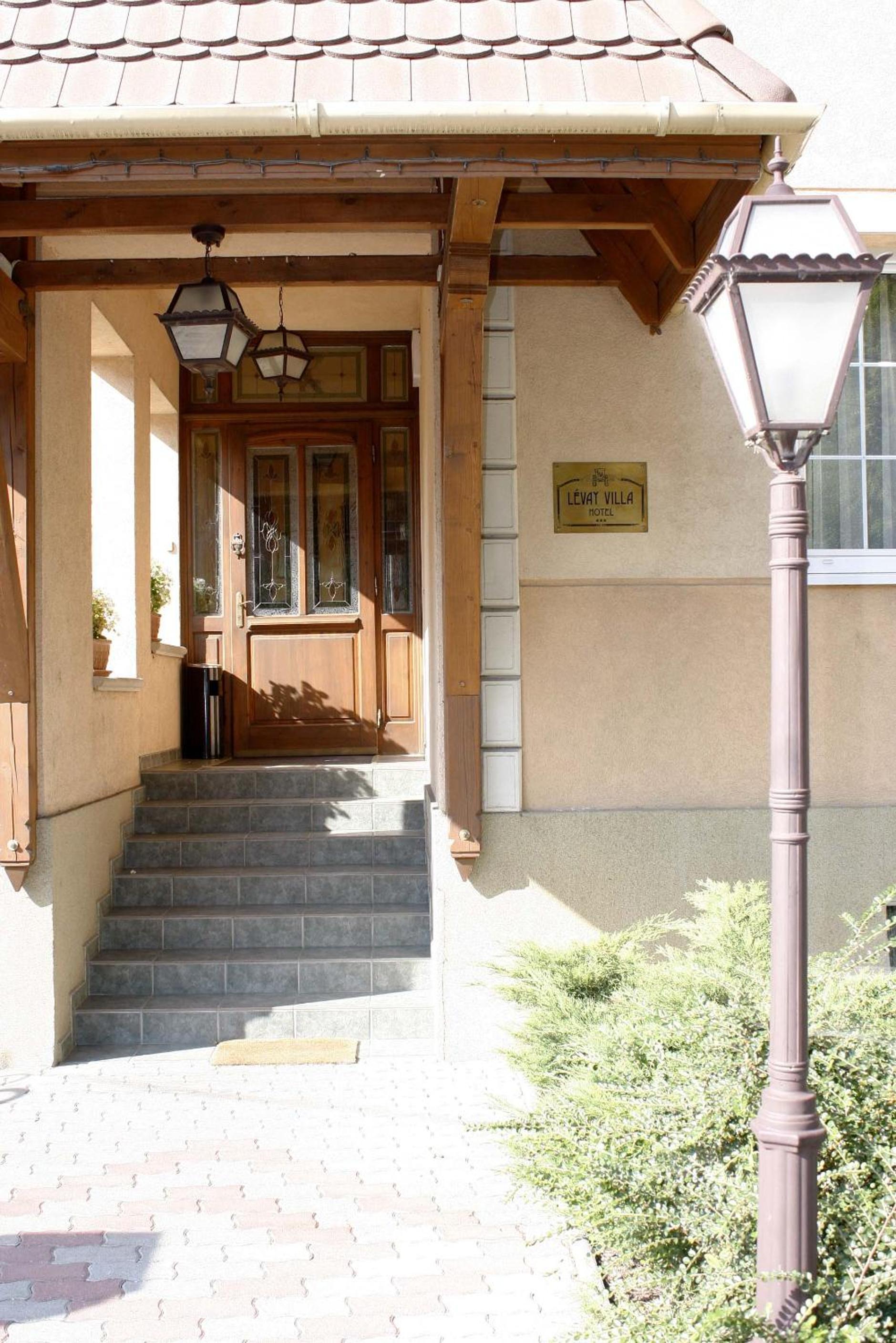 Levay Villa Hotel 5/47