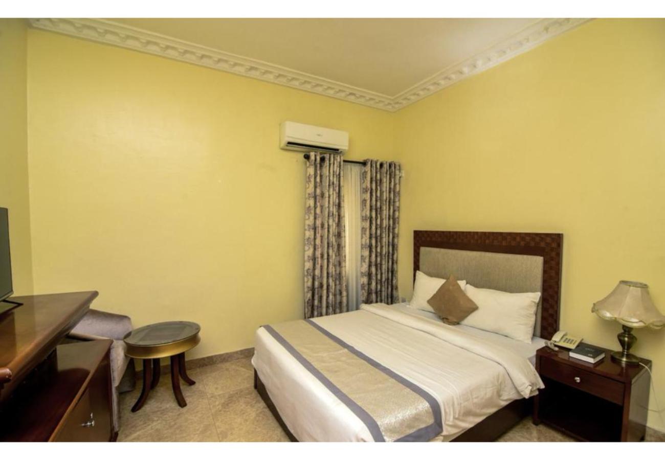 Royalton Hotel Abuja 12/44