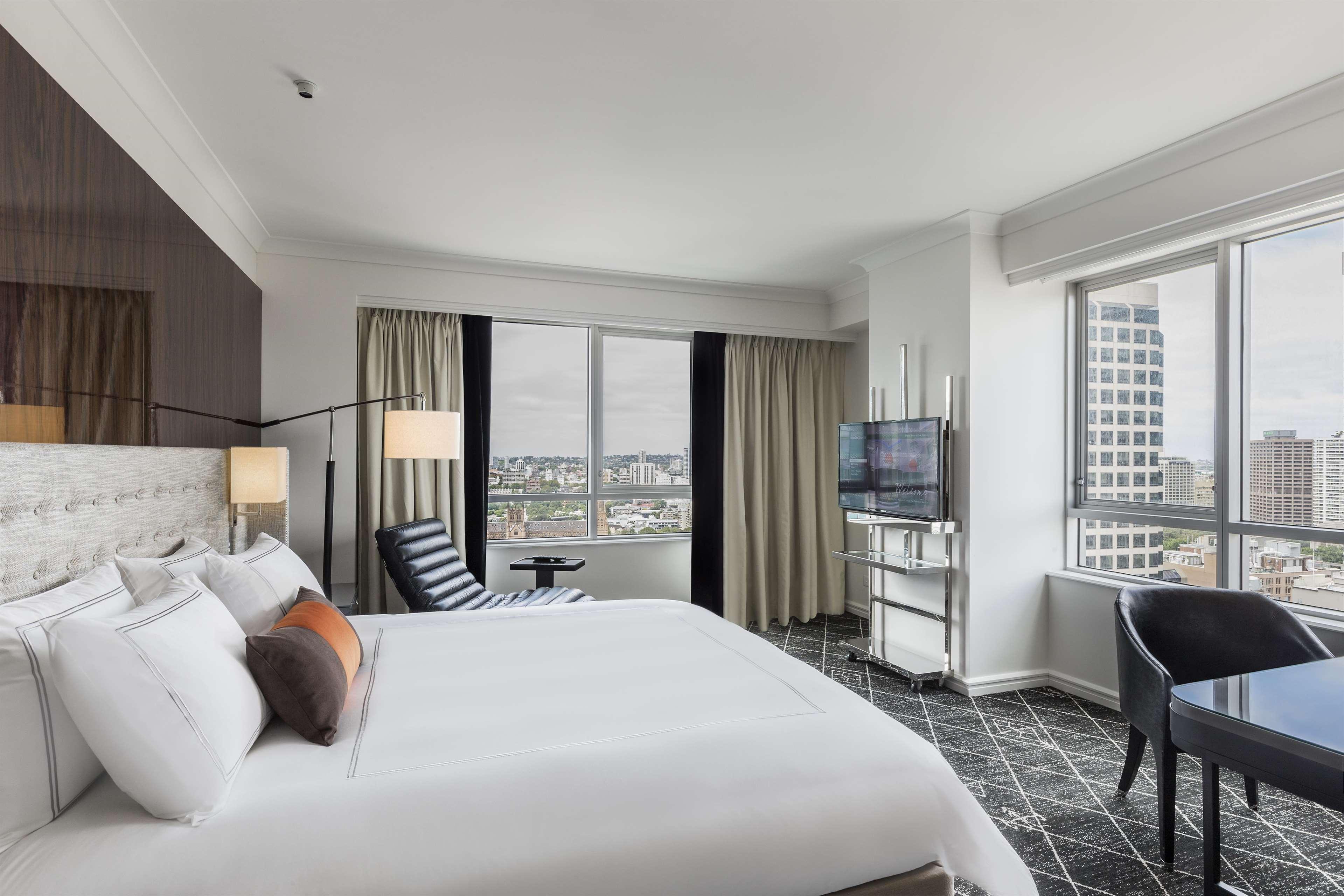 SWISS ADVANTAGE, KING BED, HIGH FLOOR