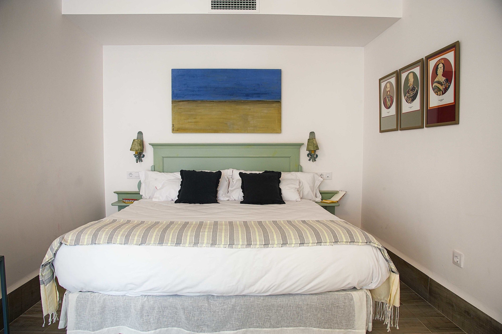 1 BEDROOM, PLUS, DELUXE, APARTMENT, PATIO