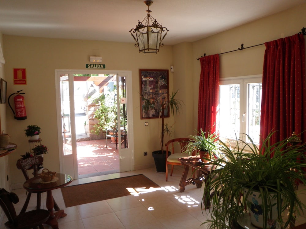HOSTAL SIETE PICOS 16/46