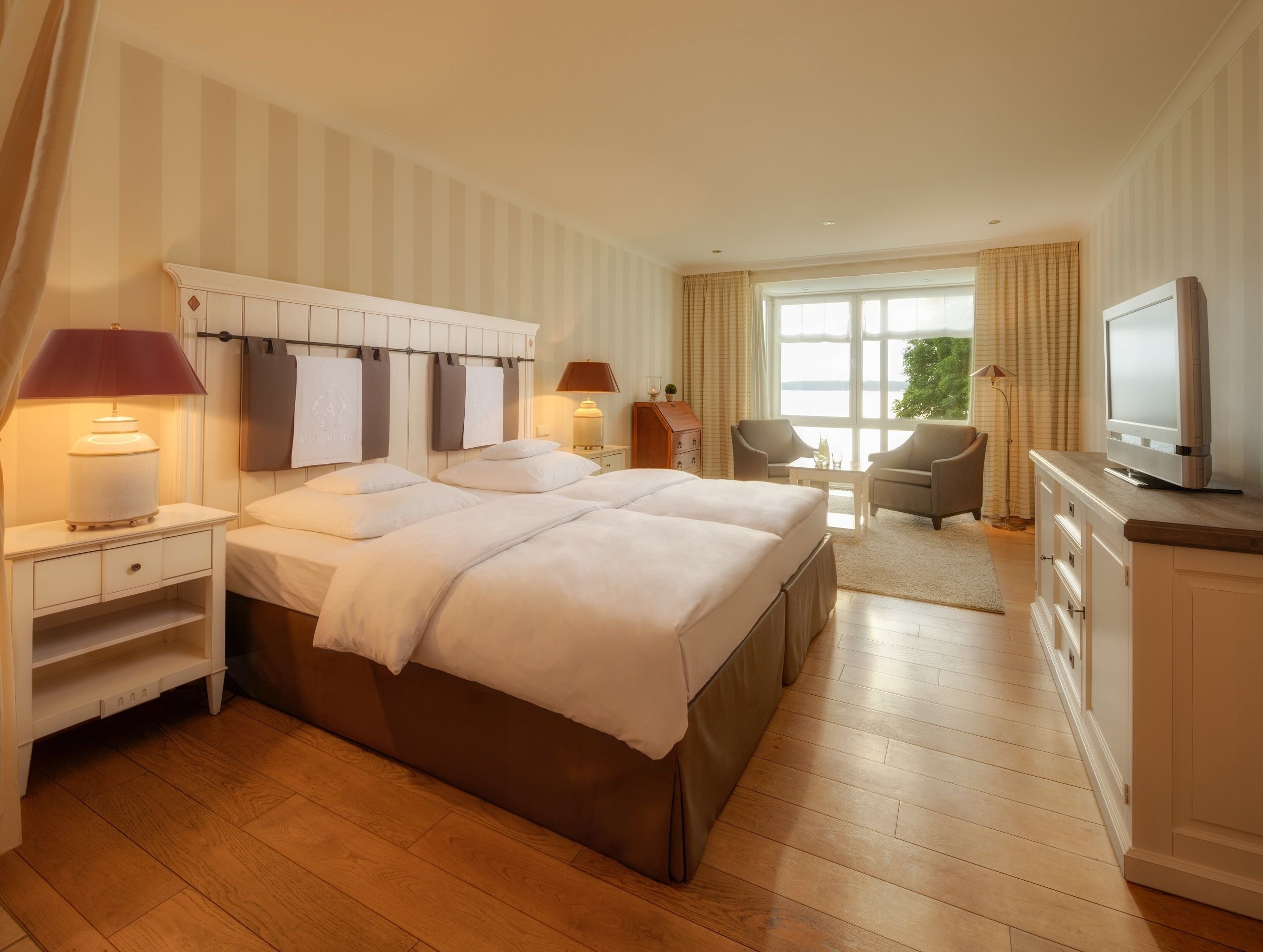 Room, Double Bed