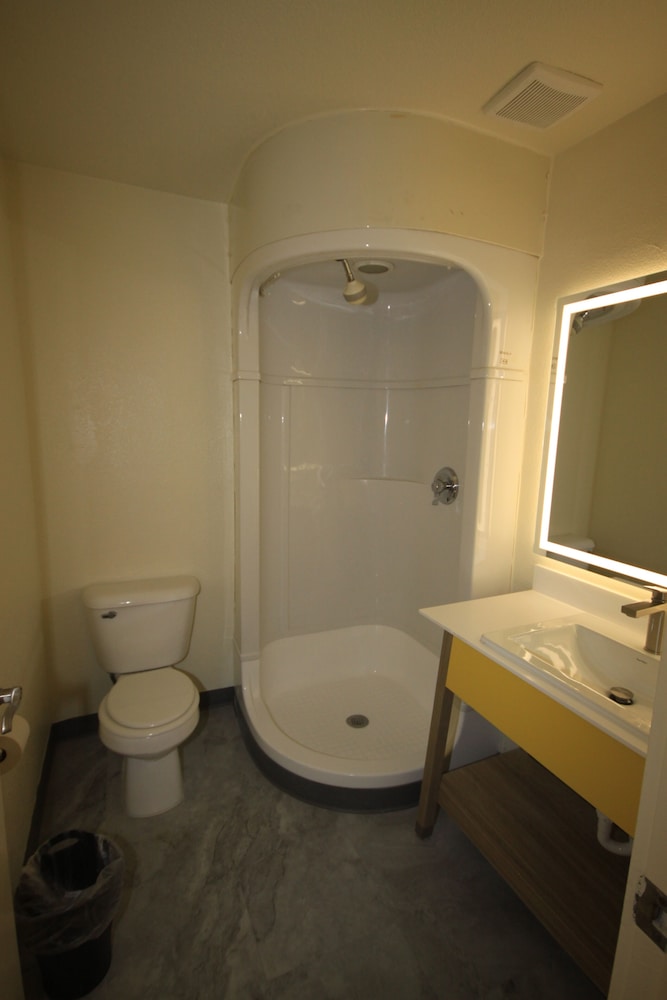 Days Inn by Wyndham Wheat Ridge/Denver West 44/44