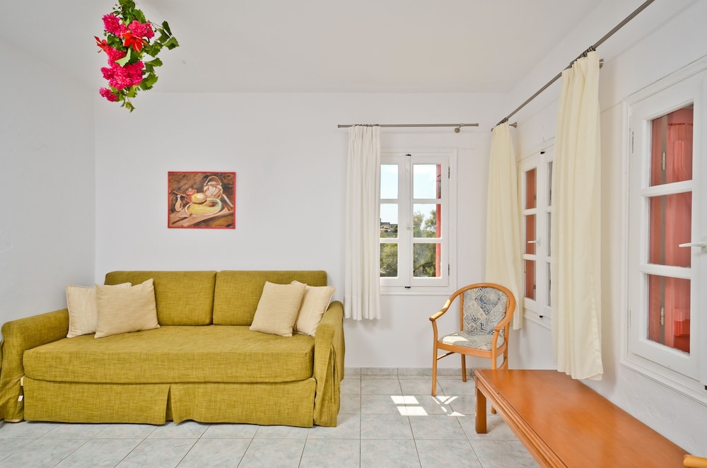 Ydreos Studios & Apartments 29/49