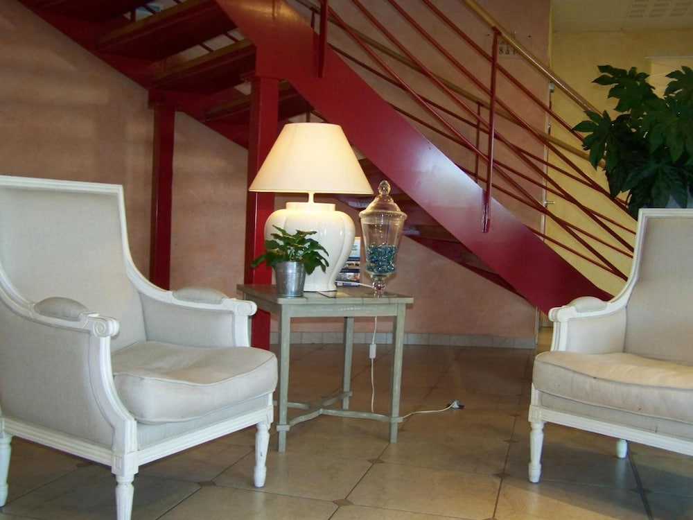 Brit Hotel Nogent Le Rotrou Hotel Du Perche 18/44