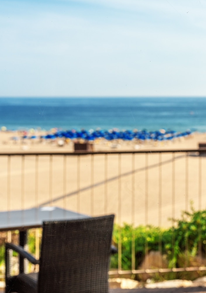 AP Oriental Beach - Adults Only 39/47