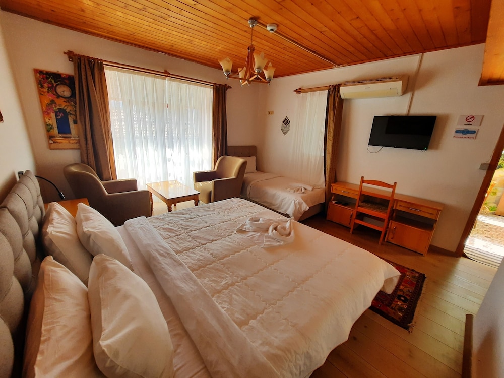 Ali Babas Guesthouse 15/42