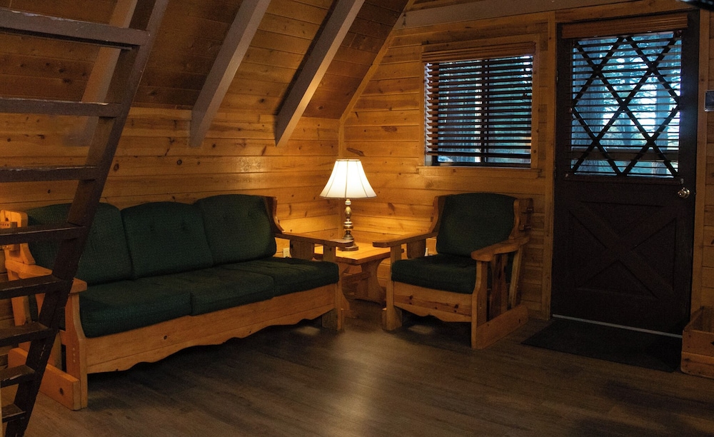 Arizona Mountain Inn and Cabins 33/50