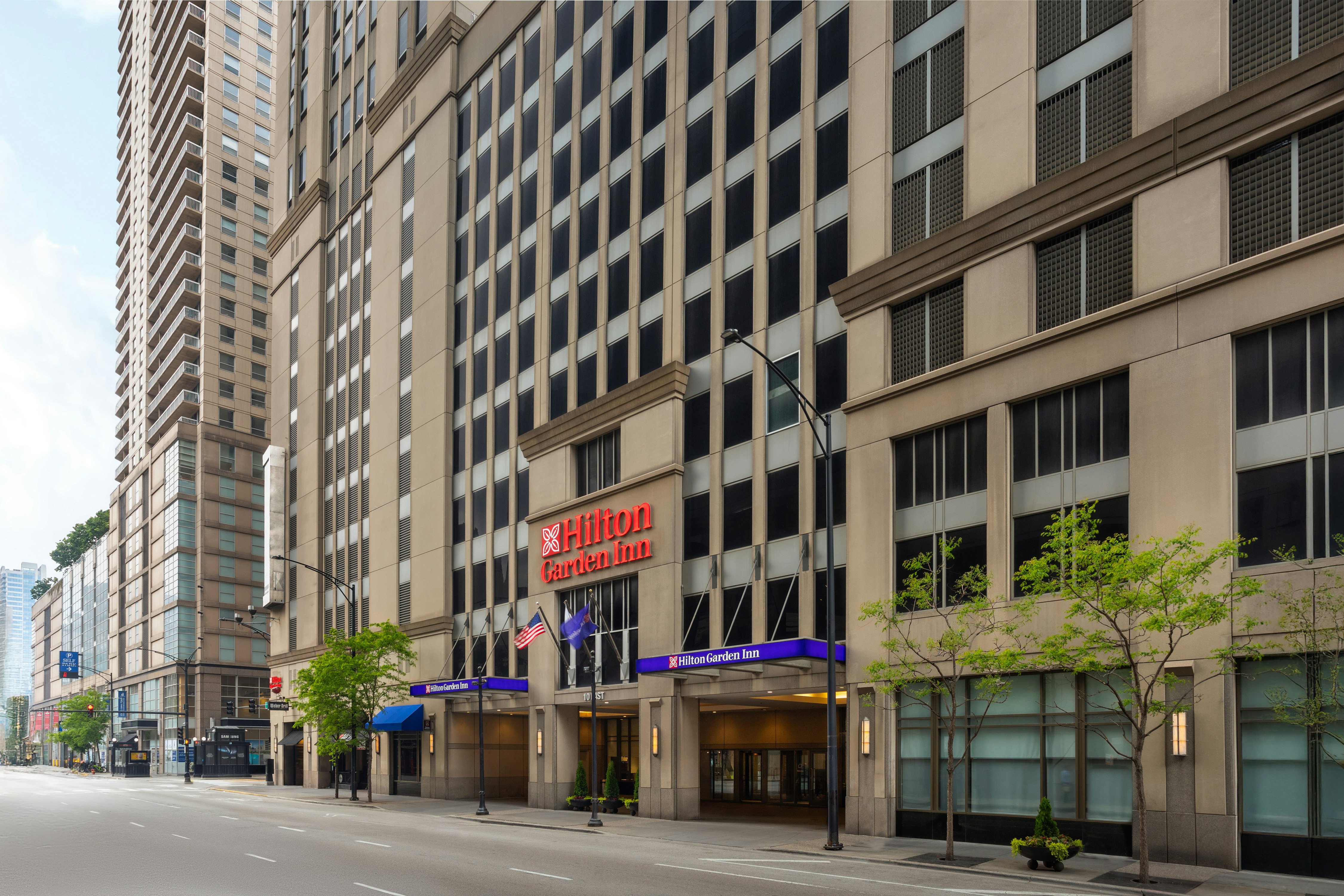 Hilton Garden Inn Chicago Downtown/Magnificent Mile 70/70